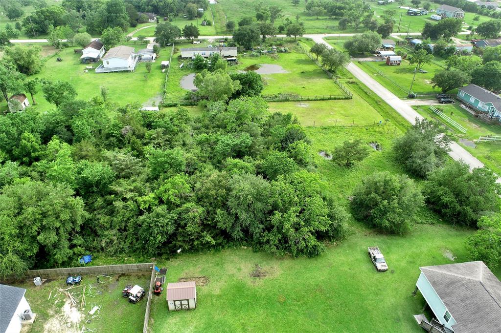 Moore Road, Hitchcock, Texas image 4