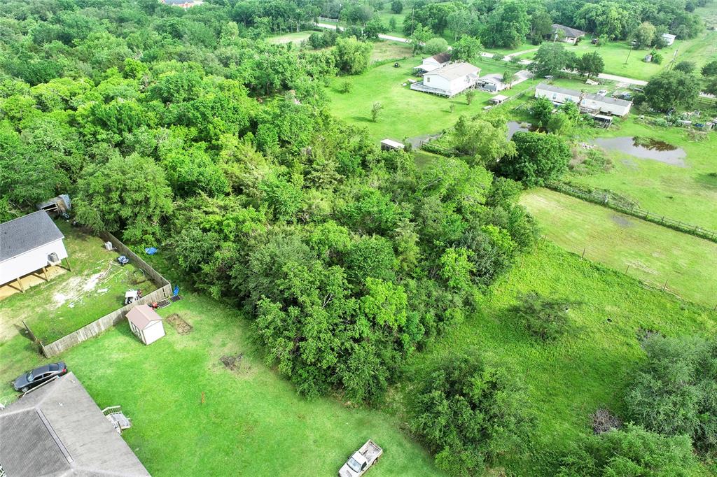 Moore Road, Hitchcock, Texas image 9