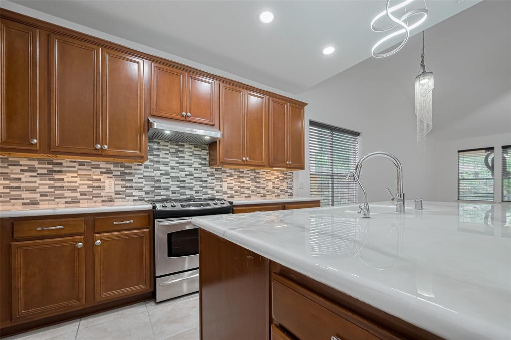 24543 Carlton Springs Lane, Katy, Texas image 12