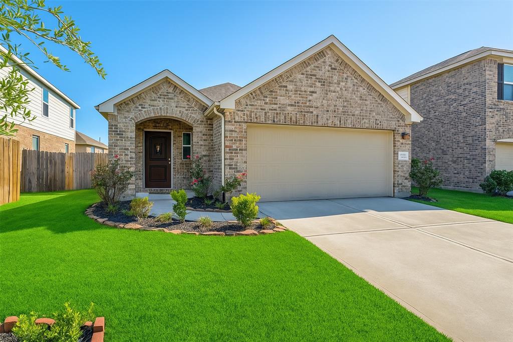 23745 Wood Green Terrace Drive, New Caney, Texas image 2