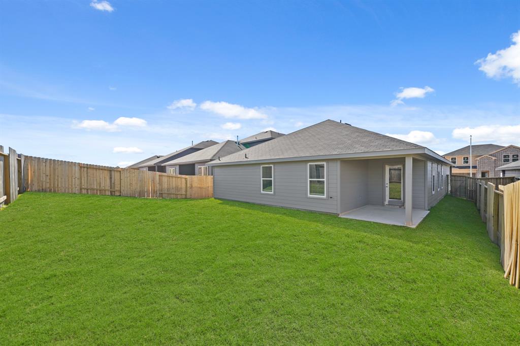40750 Rosemary Rain Lane, Magnolia, Texas image 4