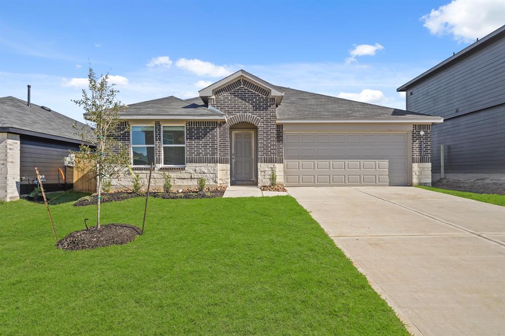 40750 Rosemary Rain Lane, Magnolia, Texas image 1
