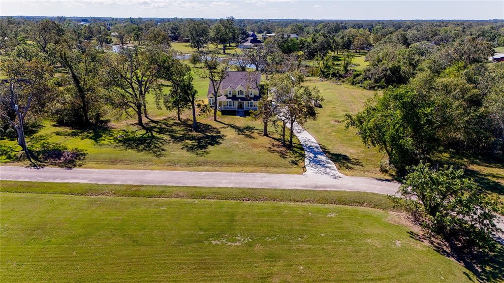 1108 Saddlehorn Bend, Angleton, Texas image 28