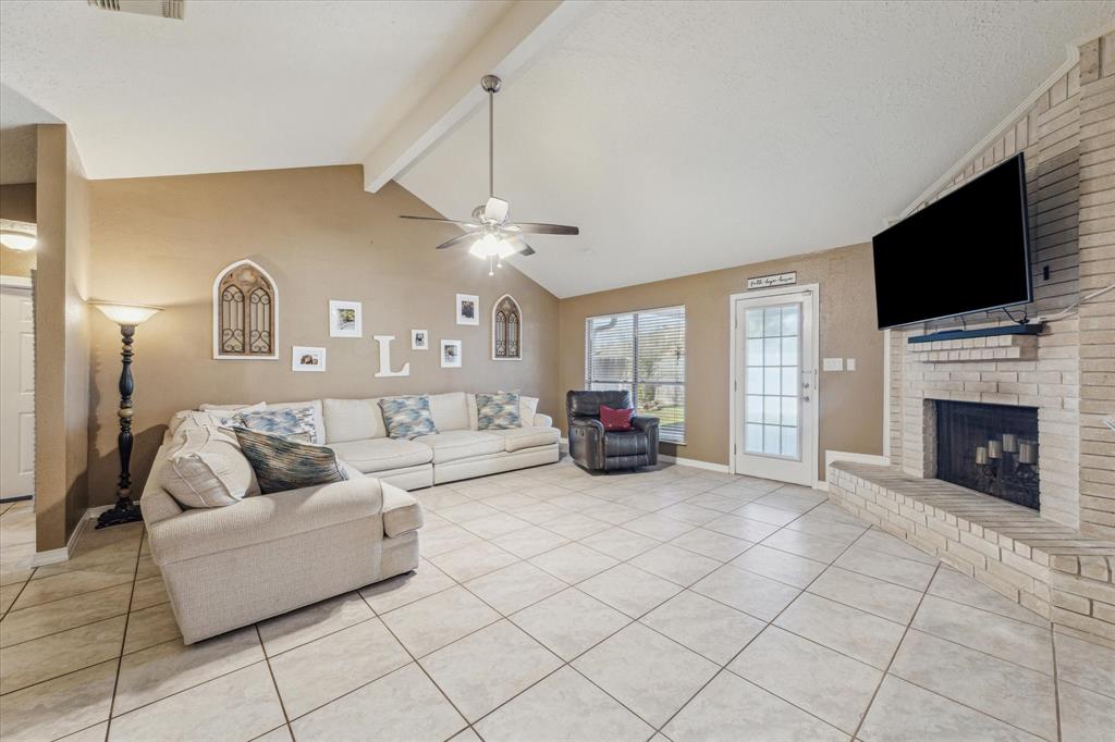 2506 Forge Stone Drive, Friendswood, Texas image 5