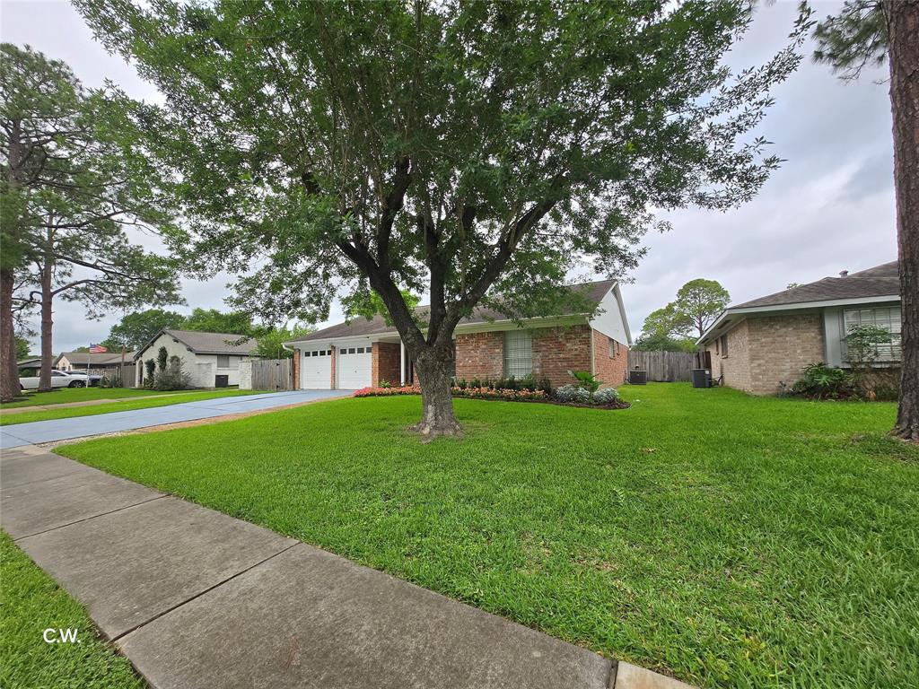 11834 Mulholland Drive, Meadows Place, Texas image 3