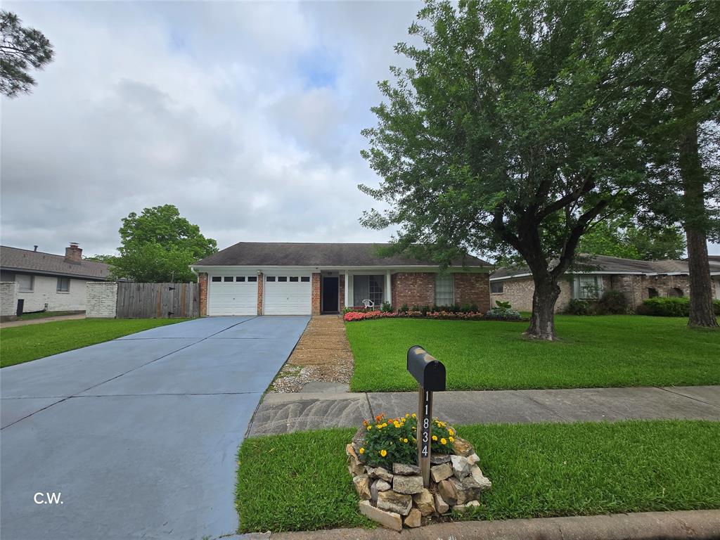 11834 Mulholland Drive, Meadows Place, Texas image 2