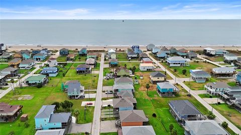 A home in Port Bolivar