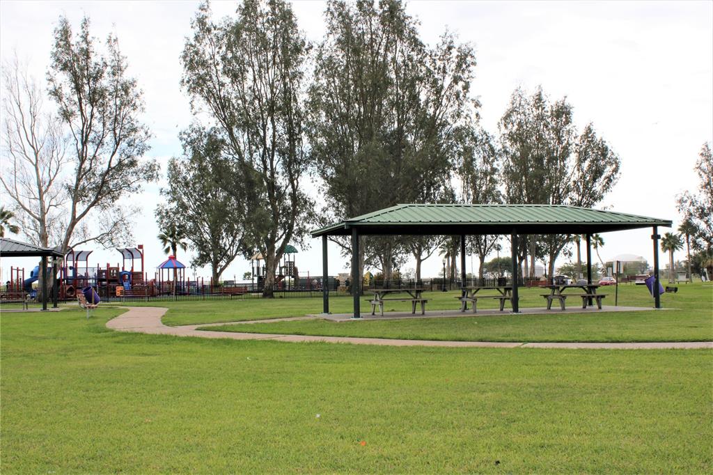 109 22nd Avenue, Texas City, Texas image 32