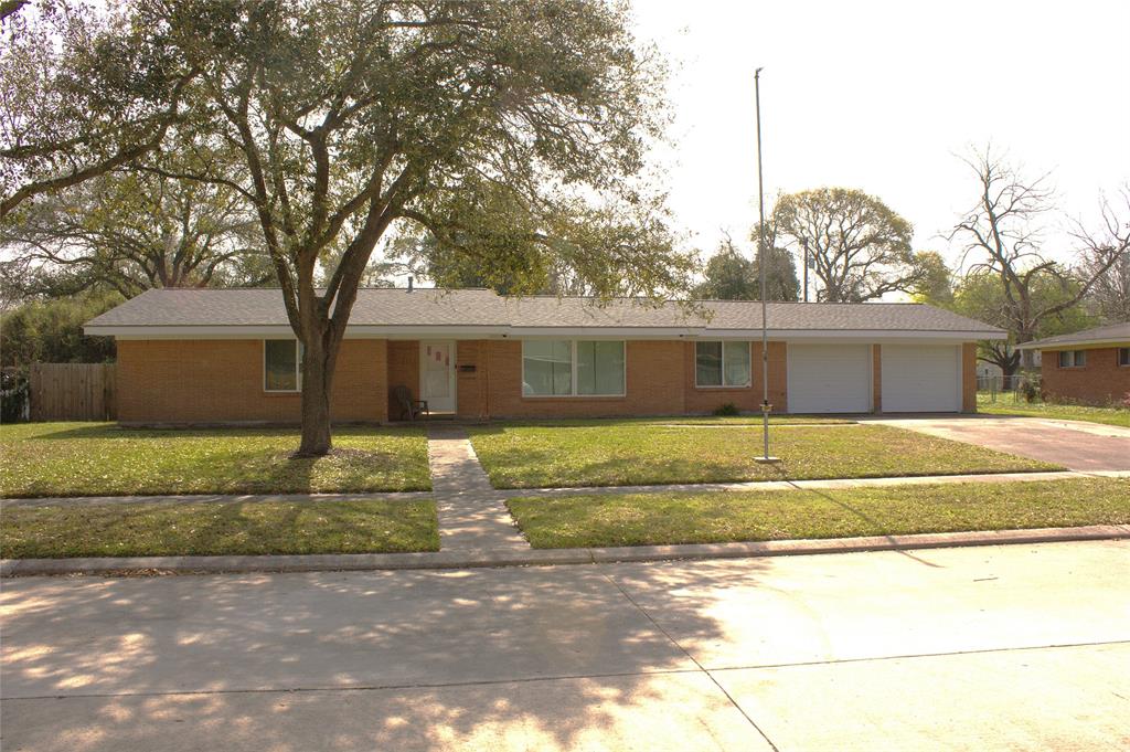 109 22nd Avenue, Texas City, Texas image 2