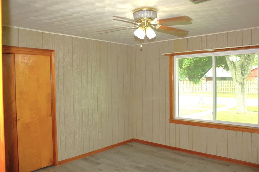 109 22nd Avenue, Texas City, Texas image 13
