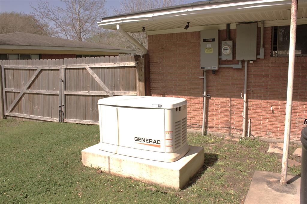 109 22nd Avenue, Texas City, Texas image 21