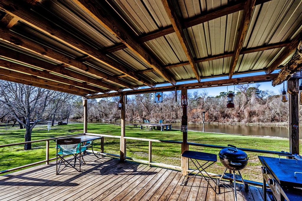 239 Fishermans Trail Trl, Huntsville, Texas image 6