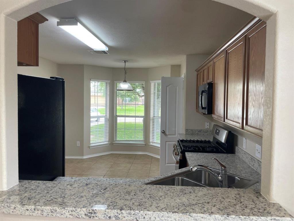 23 N Golden Oak Drive, Texas City, Texas image 6