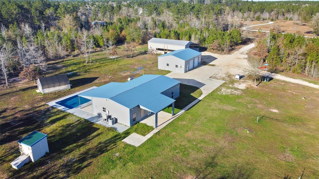 1193 Felix Currie Road, Oakhurst, Texas image 2