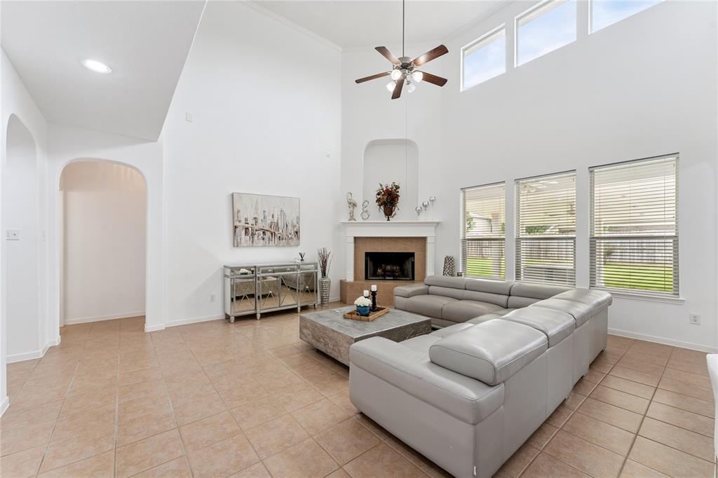 7202 Fountain Meadow