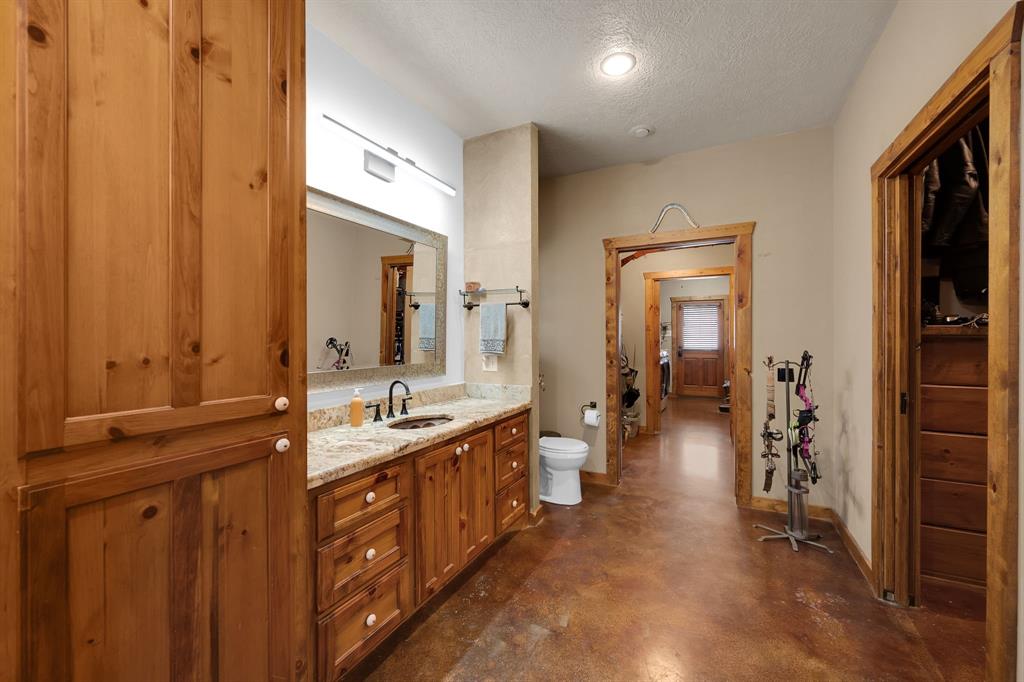 500 County Road 2276, Cleveland, Texas image 19