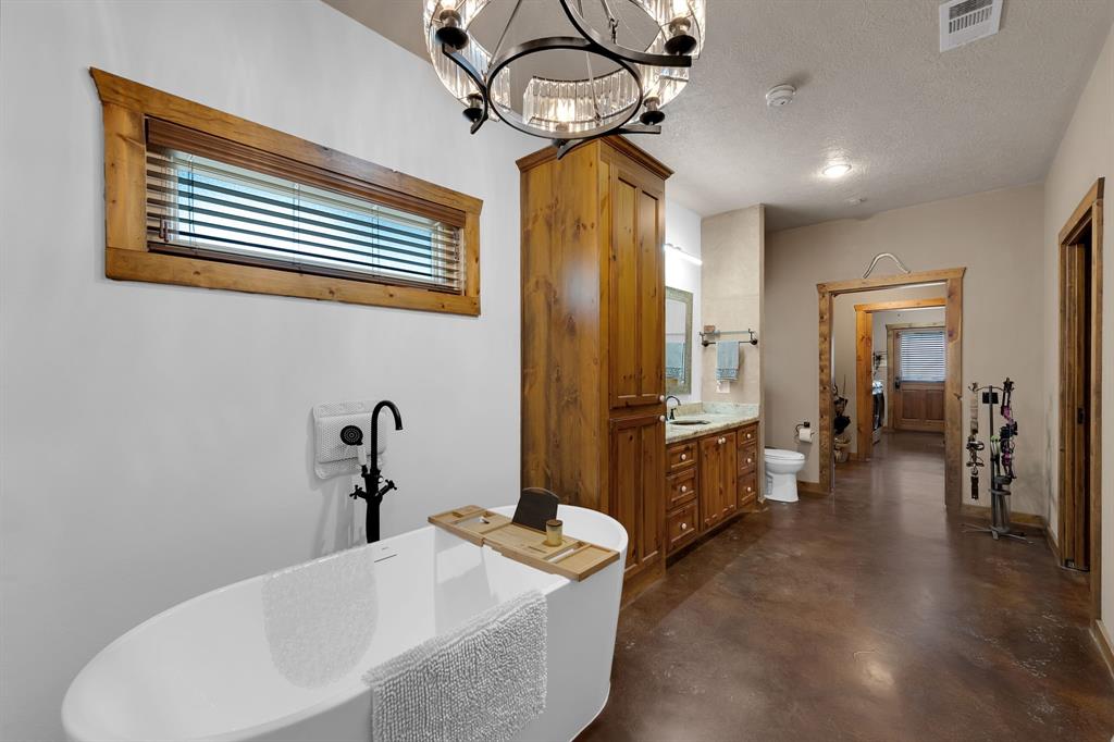 500 County Road 2276, Cleveland, Texas image 16