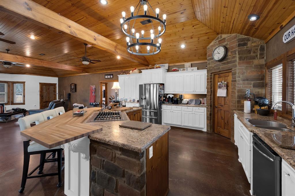 500 County Road 2276, Cleveland, Texas image 11