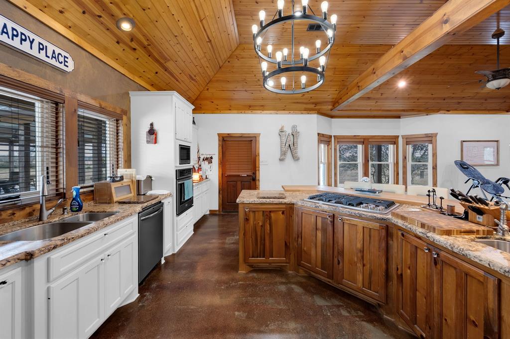 500 County Road 2276, Cleveland, Texas image 13