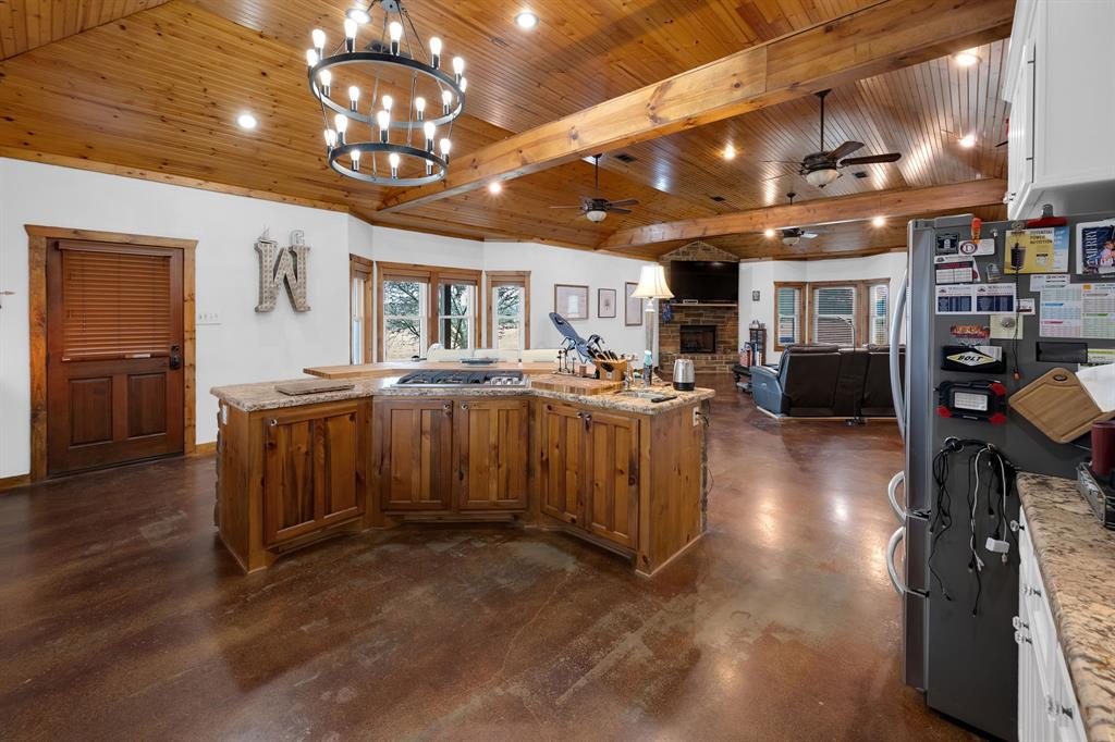 500 County Road 2276, Cleveland, Texas image 12
