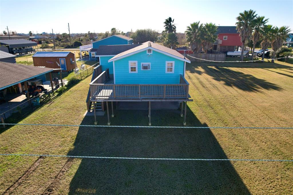 1061 N Sage Road, Crystal Beach, Texas image 2