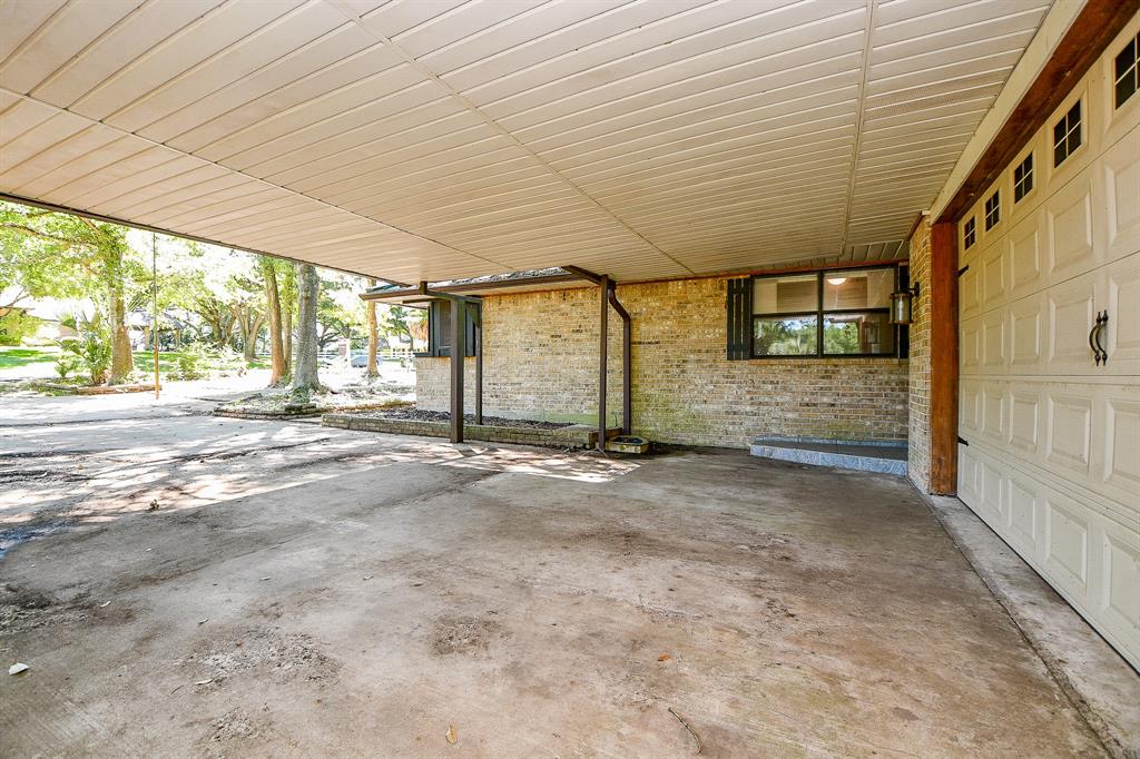 406 Hidden Creek Circle, Sealy, Texas image 37
