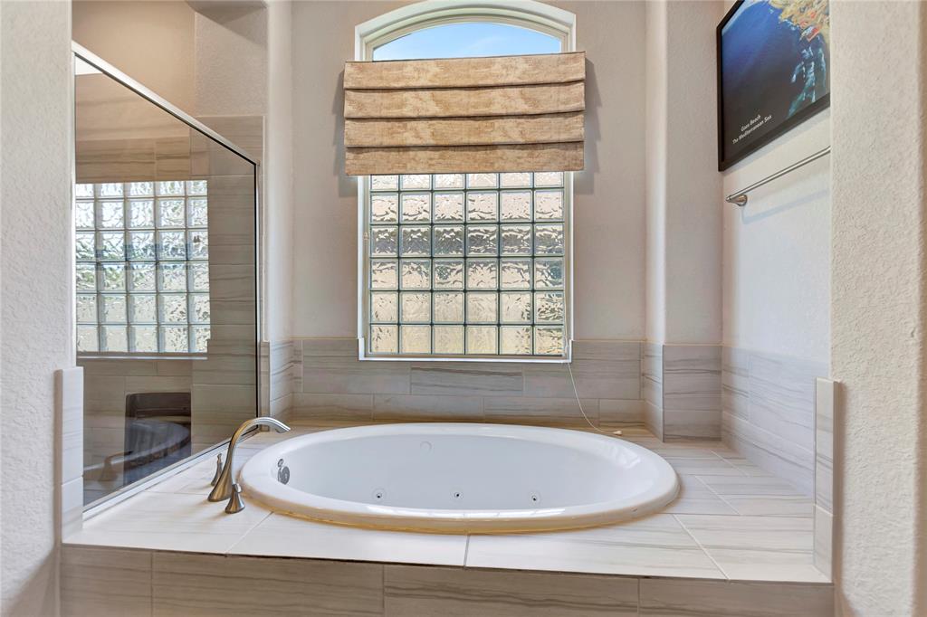 6614 Tarrion Bay Lane, Sugar Land, Texas image 20