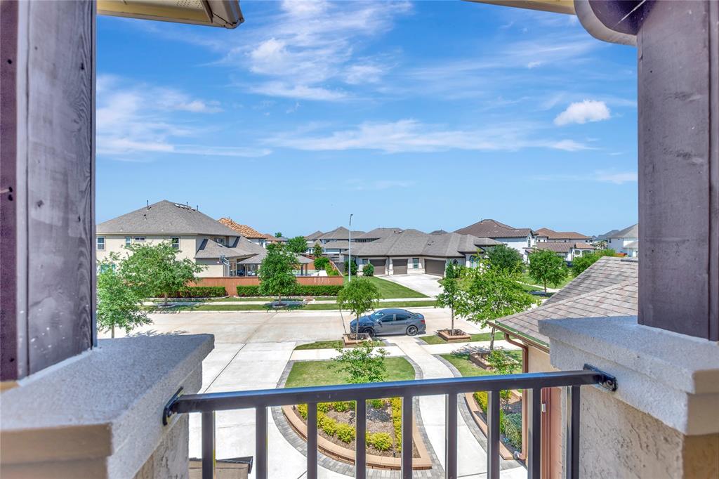 6614 Tarrion Bay Lane, Sugar Land, Texas image 31