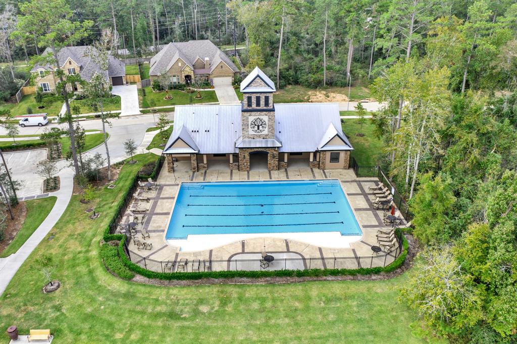 510 Blossom Cove Court, Pinehurst, Texas image 32