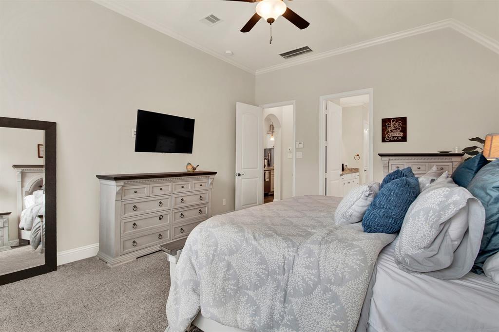 510 Blossom Cove Court, Pinehurst, Texas image 15