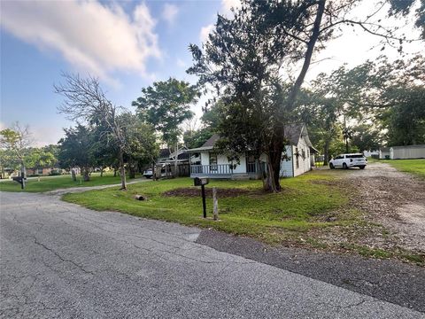 A home in Angleton