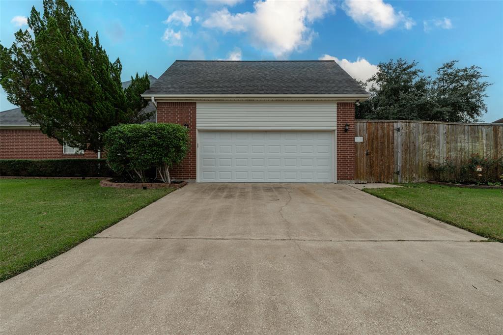 3575 Charleston Lane, Beaumont, Texas image 3