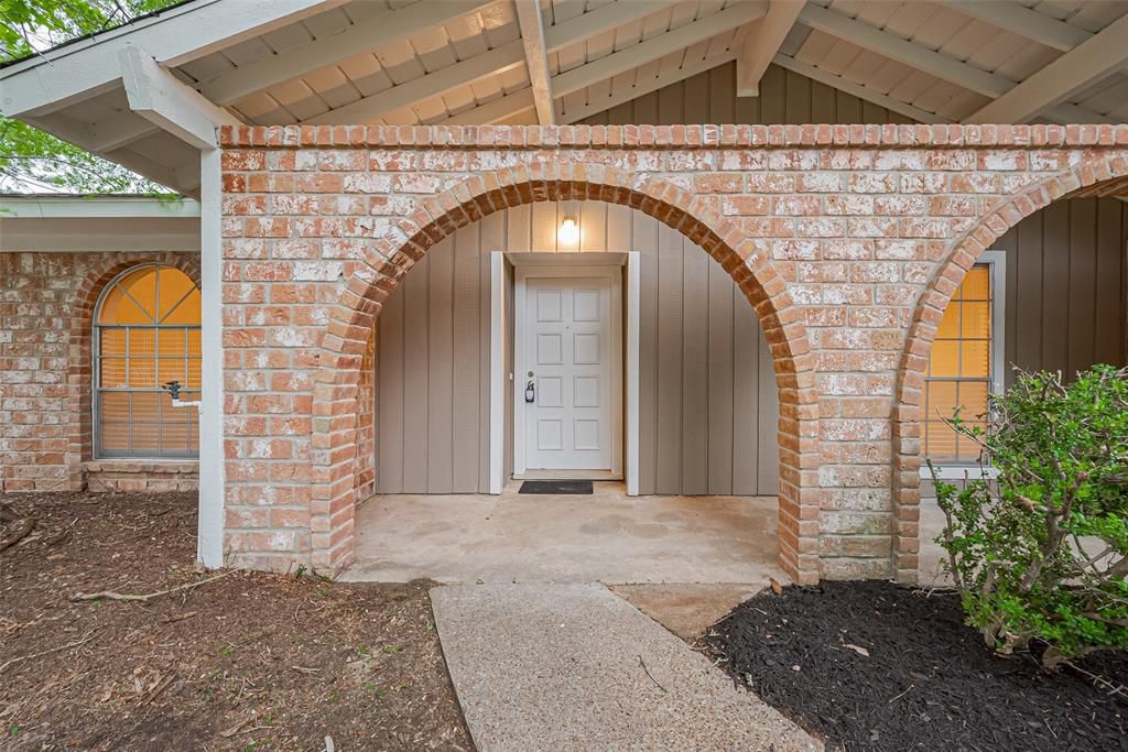 Photo of 3214 Three Pines Drive, Houston, TX 77339 (MLS # 4924136)