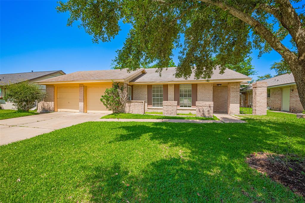 10407 Sagemeadow Lane, Houston, Texas image 2