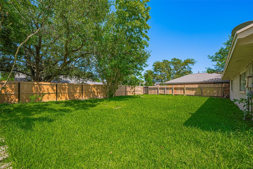 10407 Sagemeadow Lane, Houston, Texas image 31
