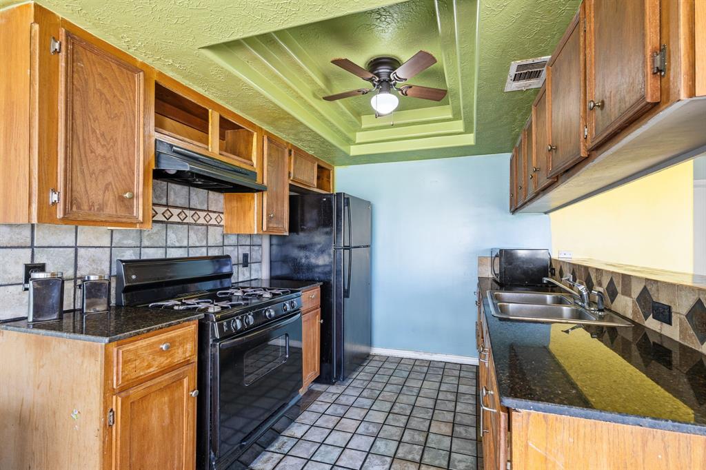 303 W Applegate Drive, Austin, Texas image 10