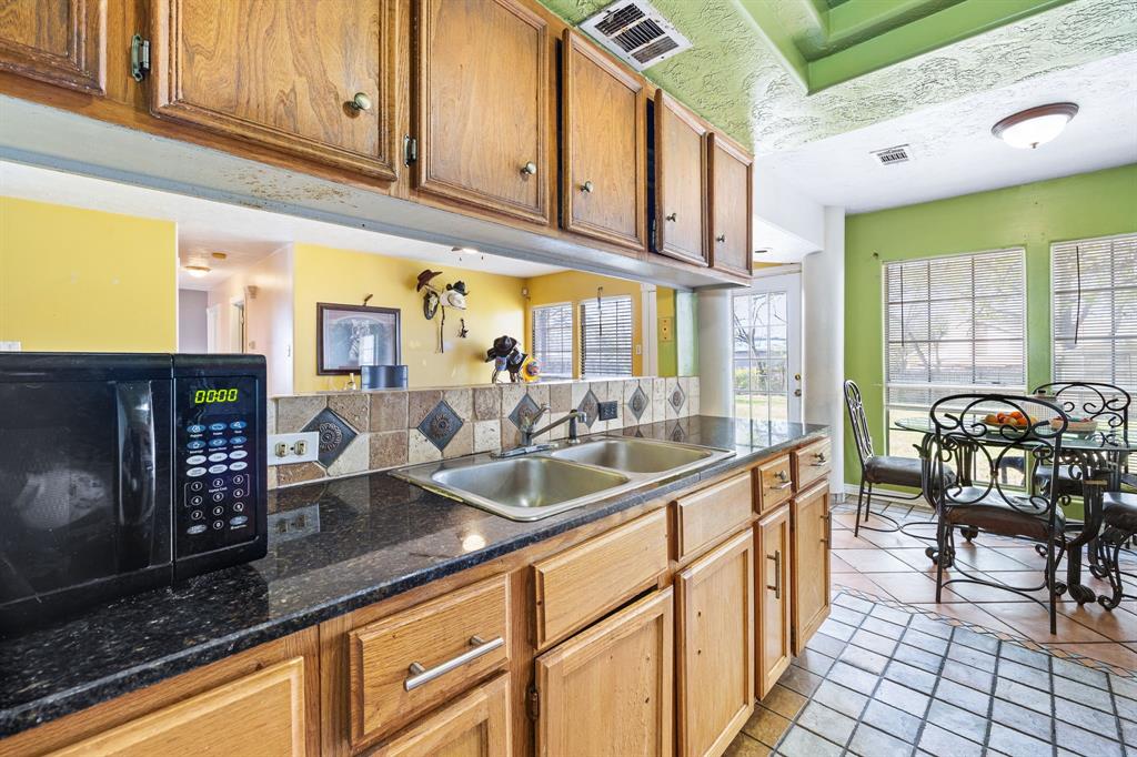 303 W Applegate Drive, Austin, Texas image 12