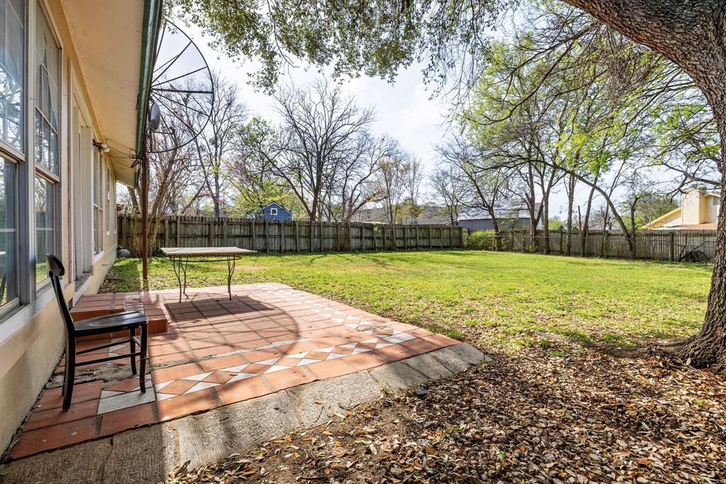 303 W Applegate Drive, Austin, Texas image 22