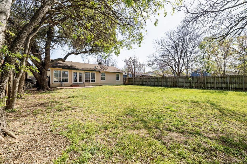 303 W Applegate Drive, Austin, Texas image 23