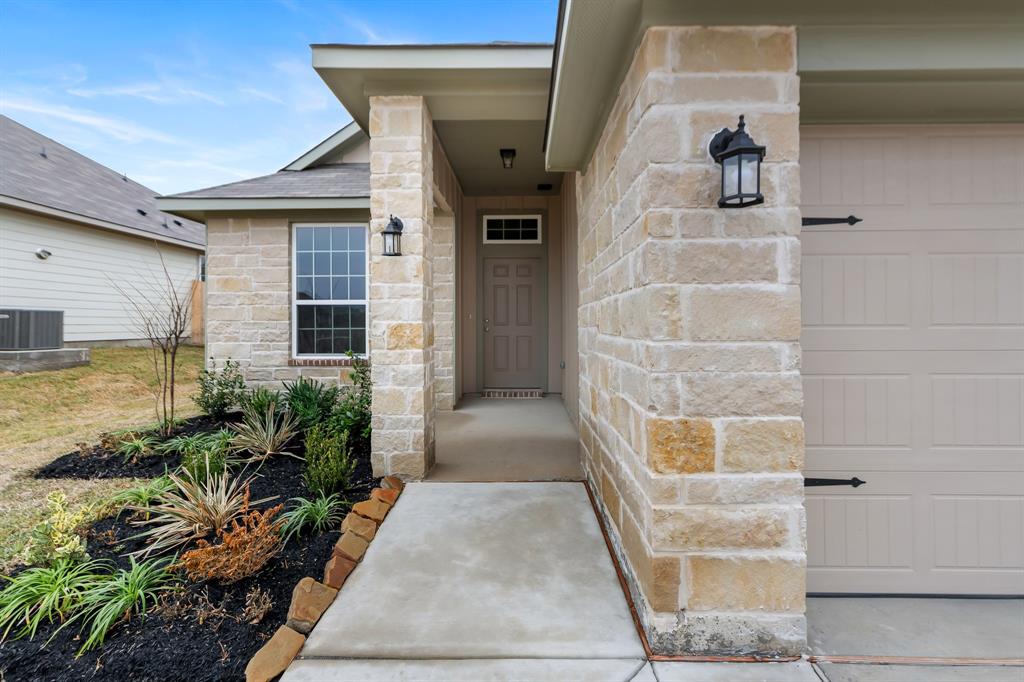 1410 Lake Ridge Drive, Brenham, Texas image 5