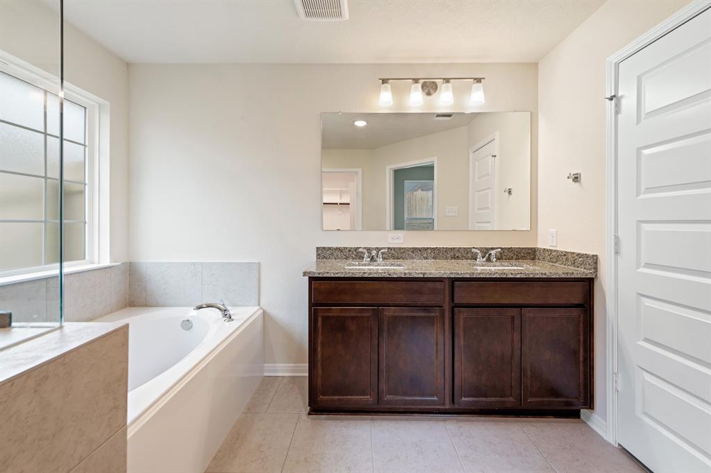 1410 Lake Ridge Drive, Brenham, Texas image 37