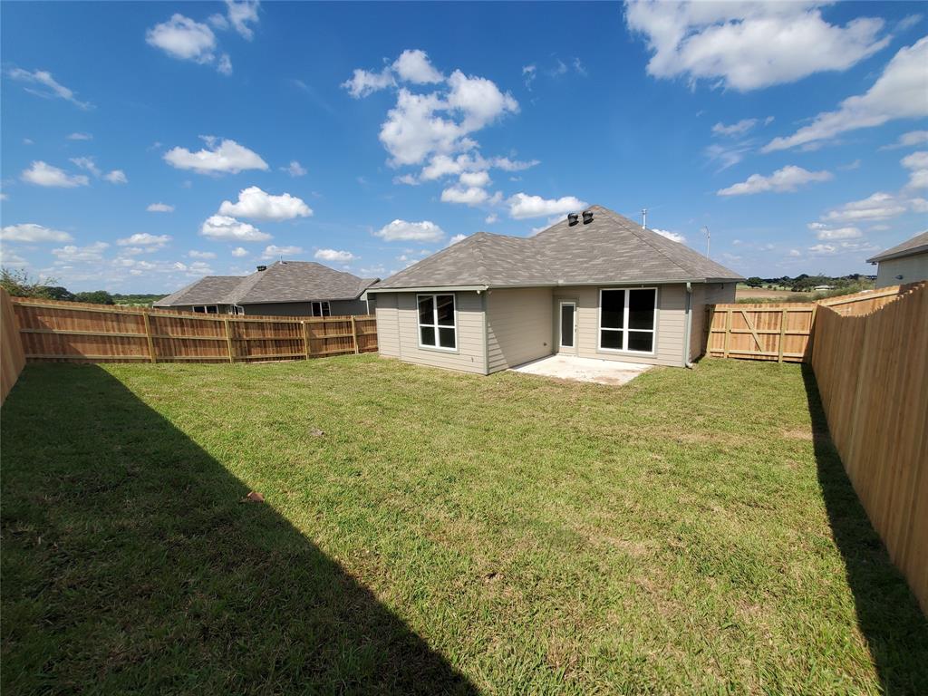 1410 Lake Ridge Drive, Brenham, Texas image 18