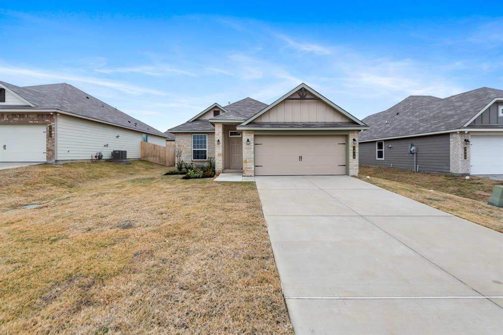 1410 Lake Ridge Drive, Brenham, Texas image 1