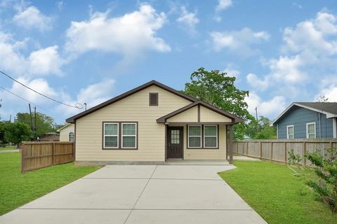 Single Family Residence in Richmond TX 508 Center Street.jpg