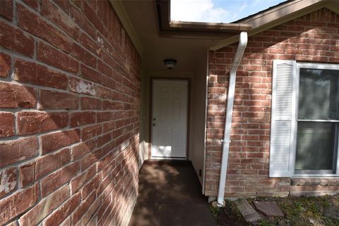 Single Family Residence in Spring TX 2023 Wood River Drive.jpg