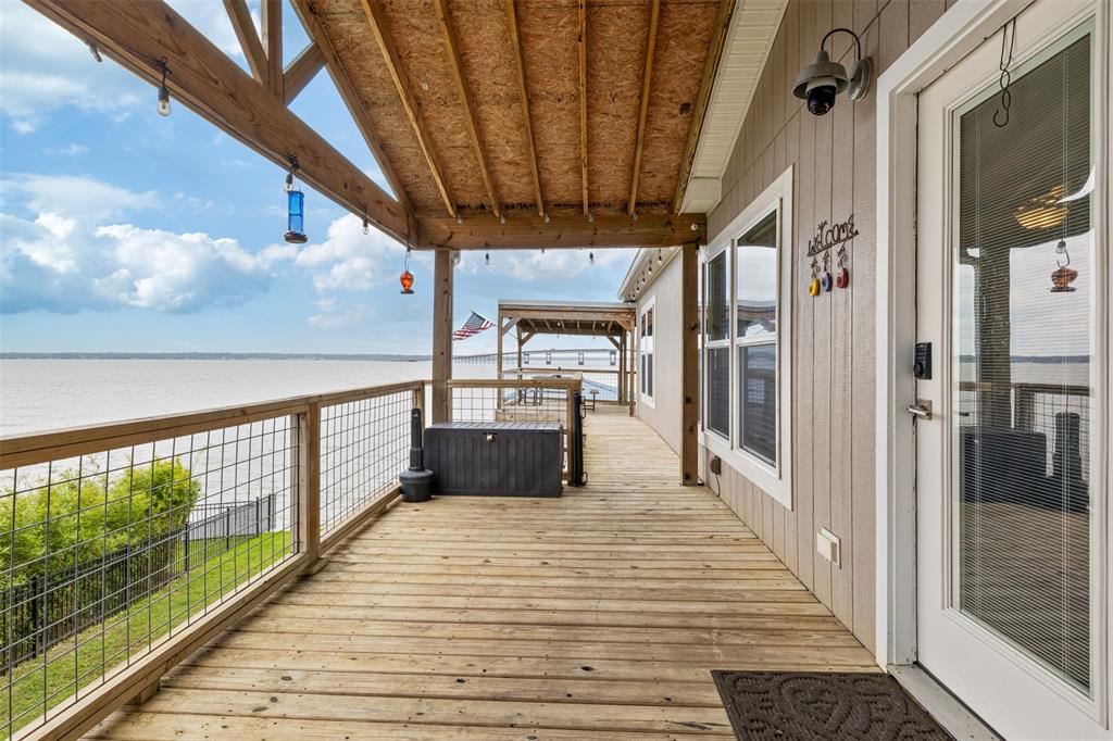 620 Lagoon Drive, Point Blank, Texas image 7