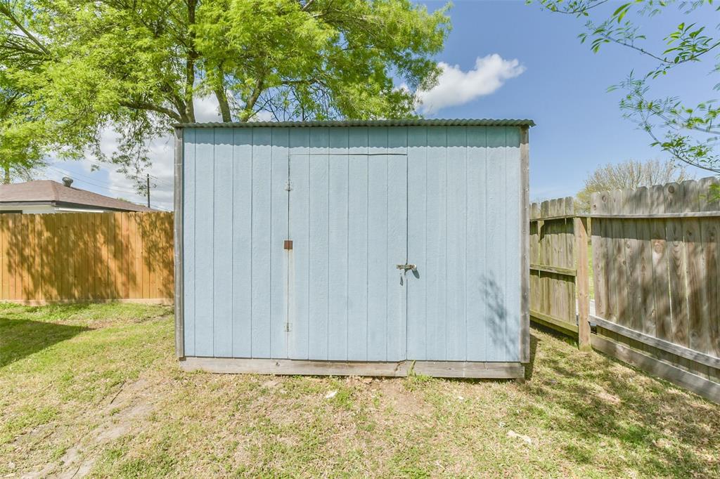 2430 5th Avenue, Texas City, Texas image 3