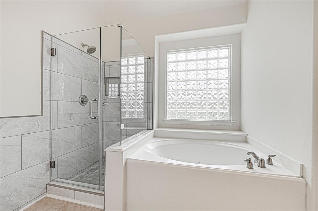 2414 Fern Lacy Court, Spring, Texas image 15