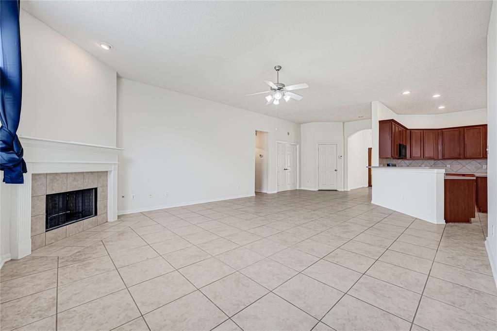 2414 Fern Lacy Court, Spring, Texas image 13