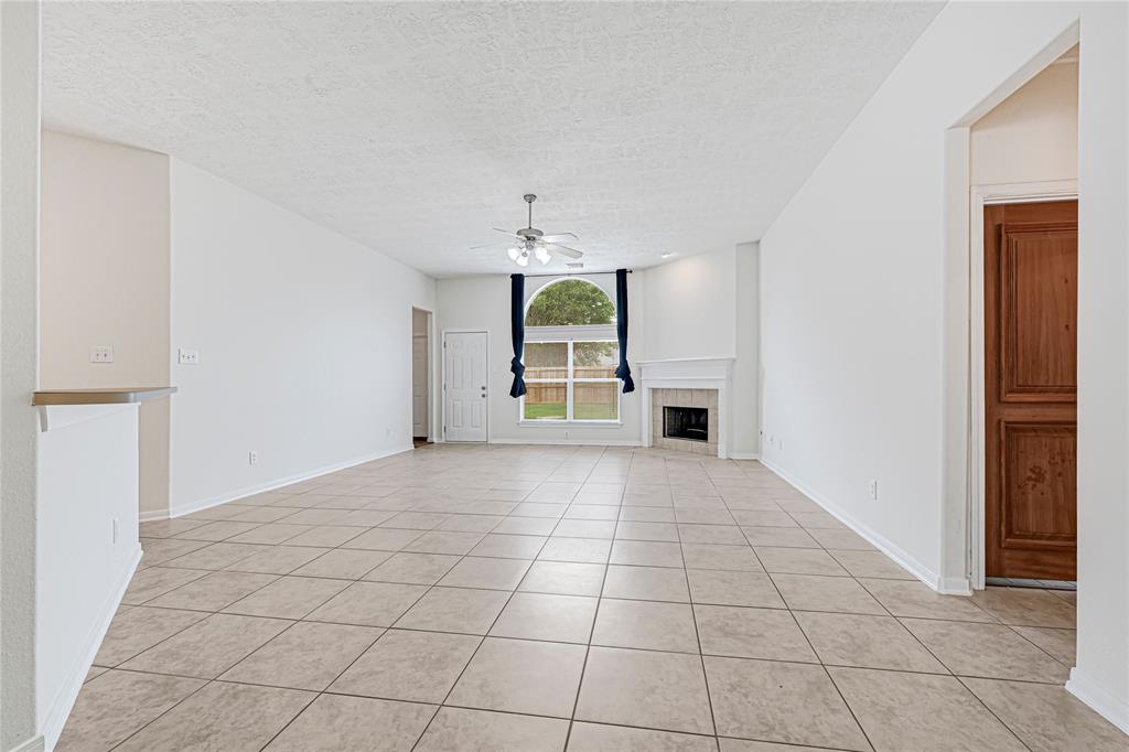 2414 Fern Lacy Court, Spring, Texas image 11